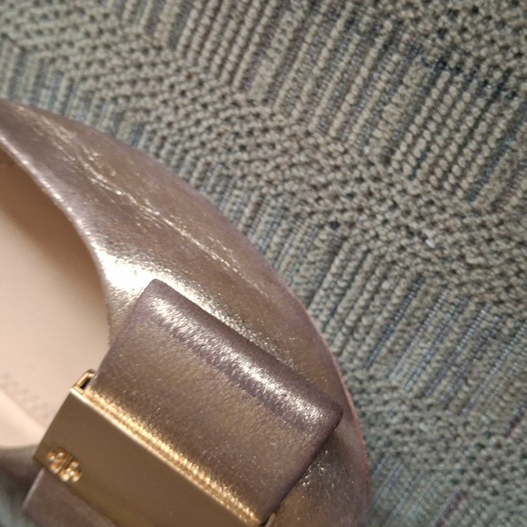 Tory Burch Women's Gold Ballet Flats - Picture 7 of 9
